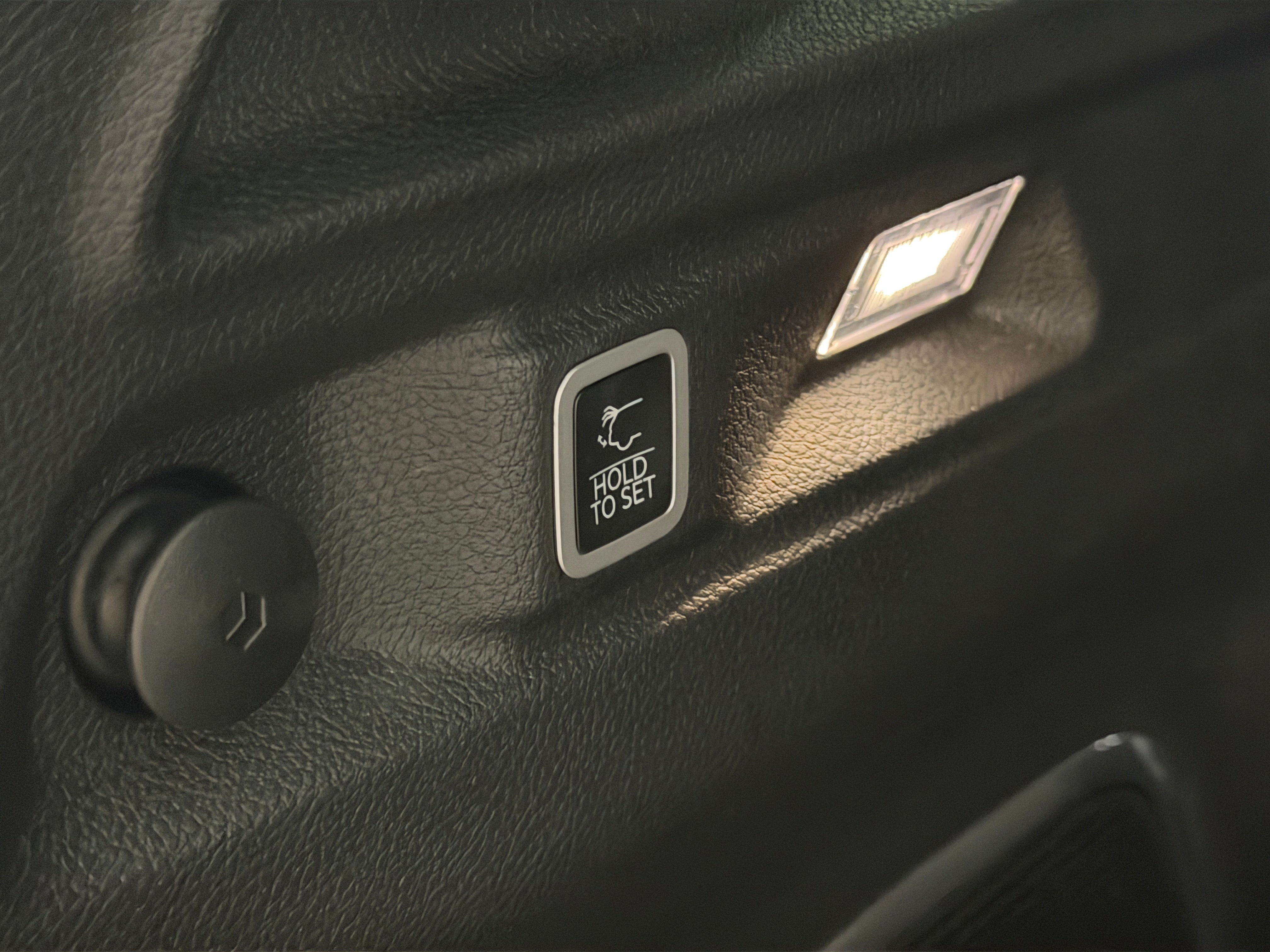 jeep grand cherokee l 2024 1C4RJKBGXR8523096 image jeep grand cherokee l 2024 1C4RJKBGXR8523096 image